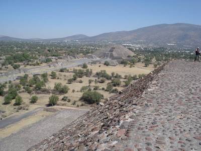 Teotihuacán - pyramida Měsíce